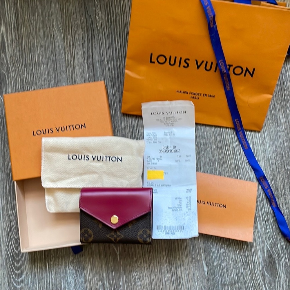 Louis Vuitton P.F. Zoe MNG Fuchsia